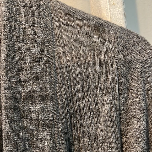 Vince Charcoal nwt cashmere wool ribbed lightweight Draped Cardigan medium - Picture 4 of 9